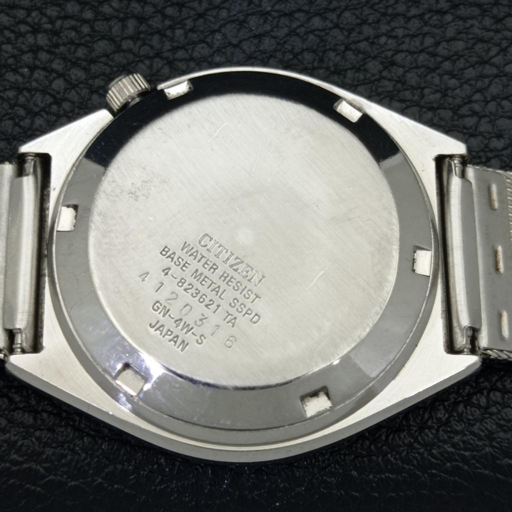 JAPAN VINTAGE CITIZEN AUTOMATIC 8200 MENS GREEN COLOR DIAL WATCH a500222-2 R151b-a500222