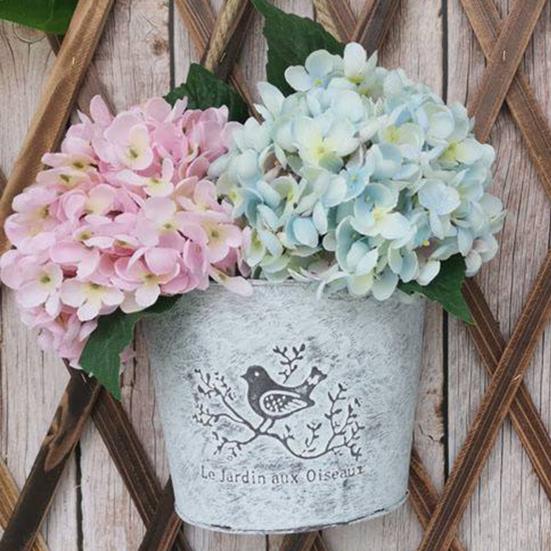 Hanging Flowerpot Retro Style Exquisite Pattern Lanyard Design Rust-proof Sturdy Construction Decorative Iron