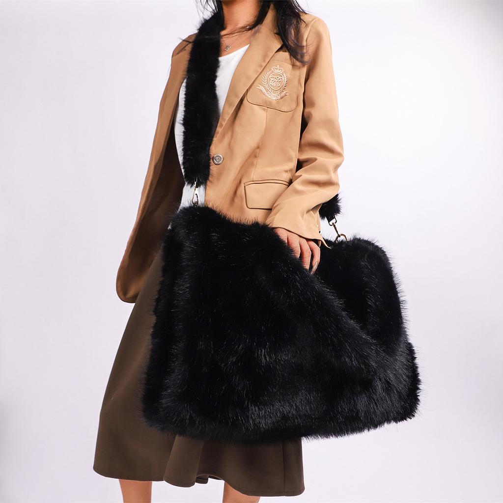 Winter Fashion Women's Furry Tote Handbags Large Capacity Commuter Ladies Faux Fur Shoulder Bag Soft Plush Female Crossbody Bags