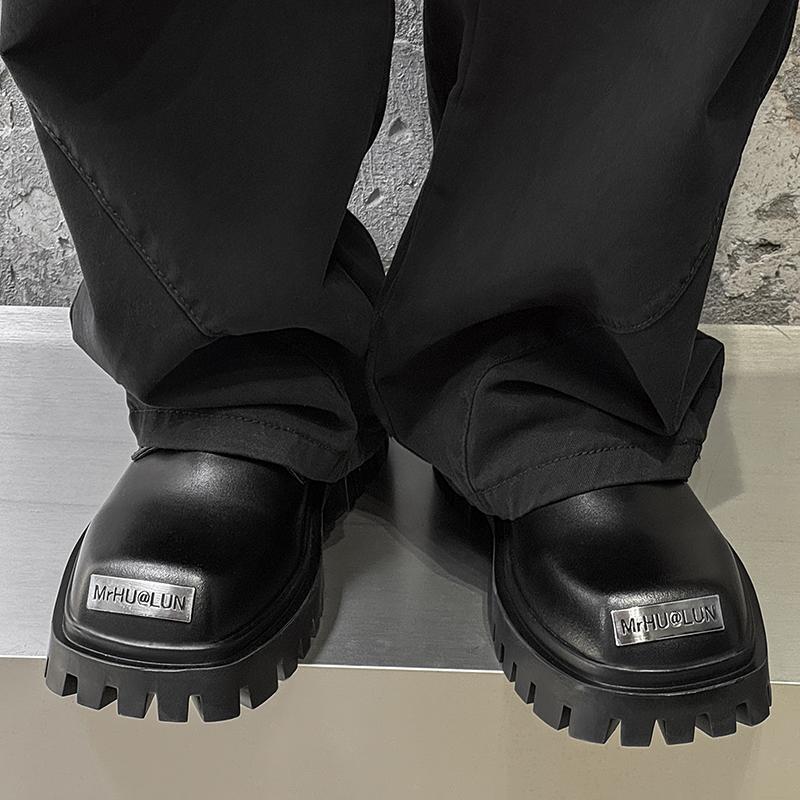 Modische lässige Schnür-Herren-Lederschuhe Modischer britischer minimalistischer Stil Outdoor-Straße Tägliche Arbeit Party-Schuhe Dicke Sohle Jugend