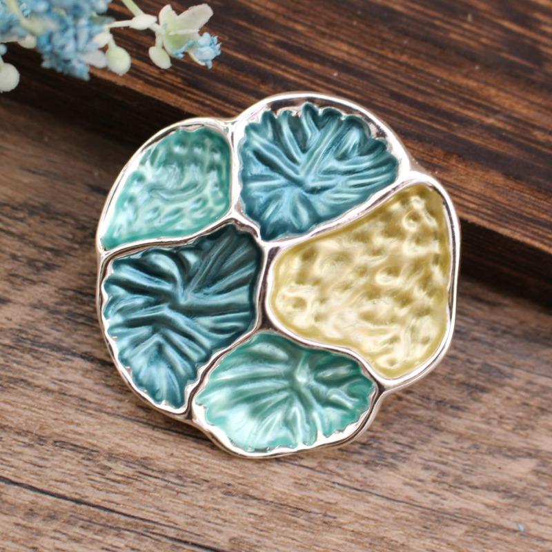 Heiß verkaufende emailierte geometrische Blume magnetische Brosche, modische kreative Blumenbrosche für Damen