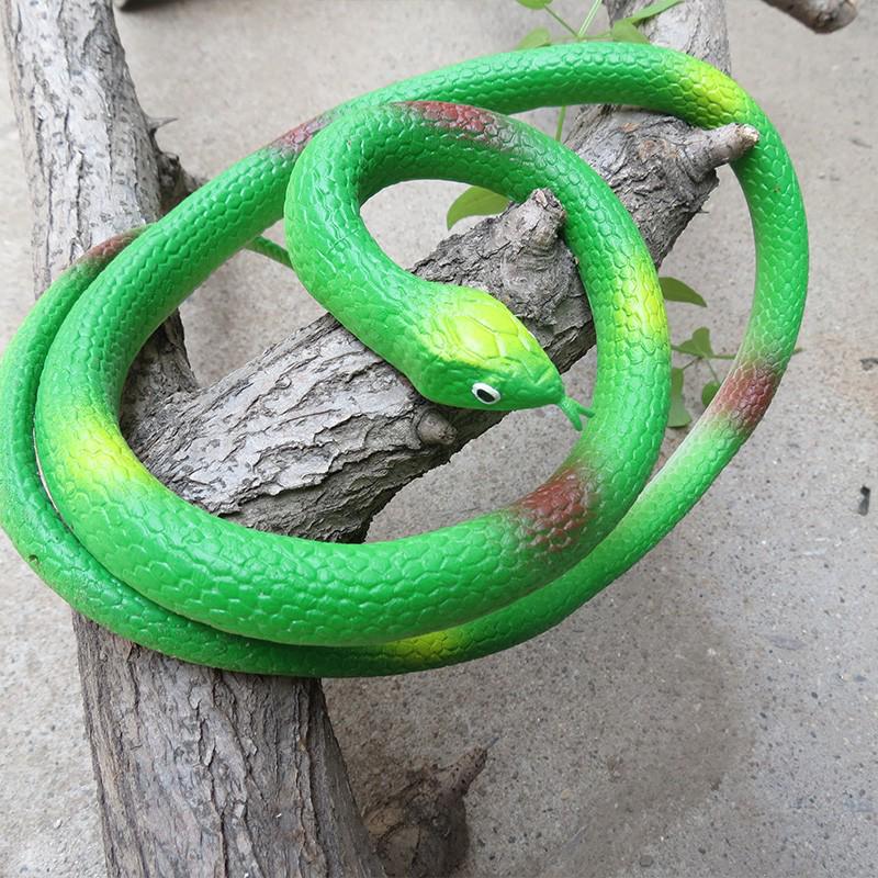 Realistic Cobra Snake Toy - Soft Rubber Prank Snake for Halloween