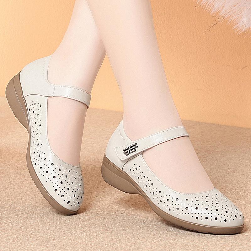 Echt Lederen Geperforeerde Sandalen voor Dames, Zachte Zool, Uitgesneden, Antislip, Comfortabele Grote Maten Schoenen voor Vrouwen van Middelbare Leeftijd