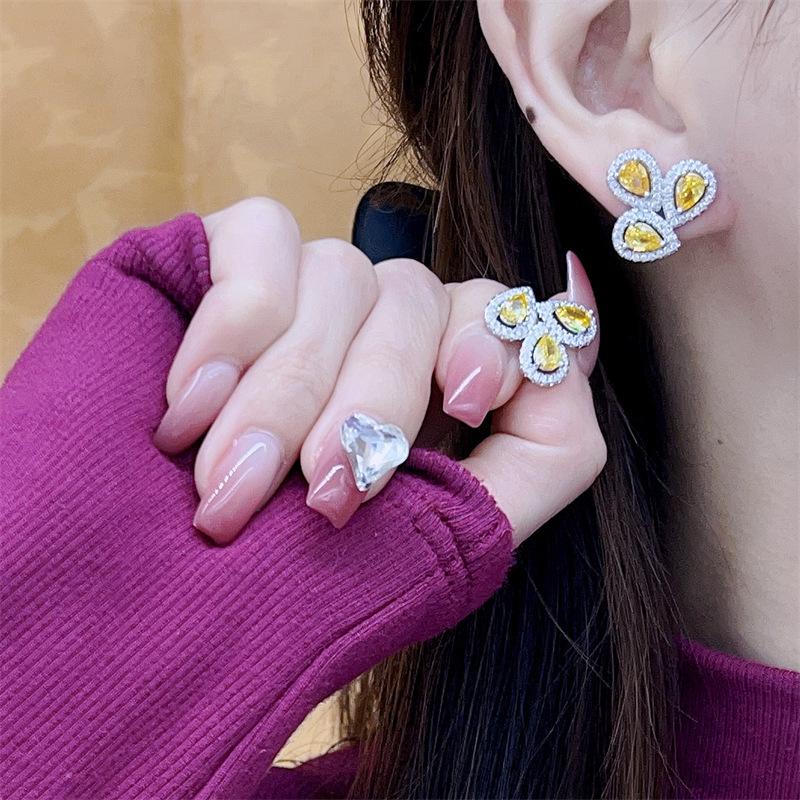 Waterdrop-Shaped Golden Zircon Stud Earrings for Women: Elegant, Diamond Inlaid, Versatile and High-End Ear Dangles