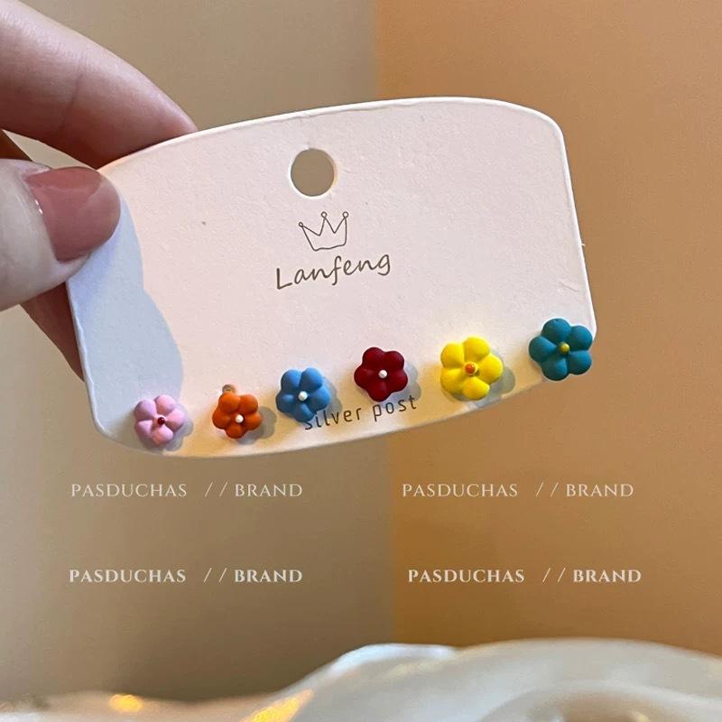 

Sweet dopamine colored flower stud earrings for women s new popular niche design nourishing ear hole earrings