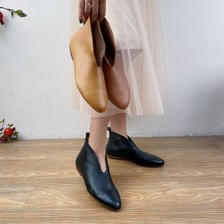 2025 new spring large size retro pointed soft leather casual short boots women's solid color foot cover women's casual lazy shoes
