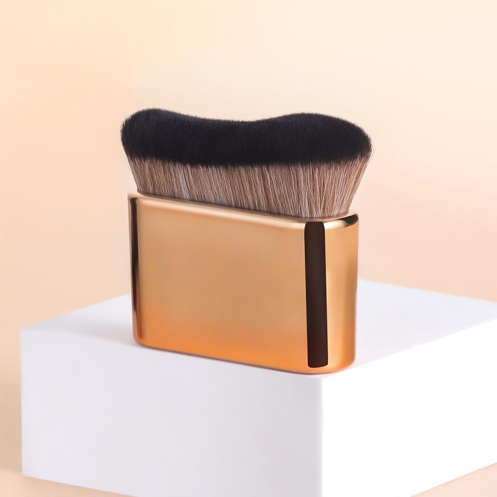 Wavy Streak-Free Liquid Foundation Brush: Light Application, Moisturizing, Makeup & Body Use, Internet Favorite.