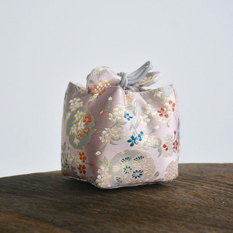 Čínská brokátová taška na čajovou soupravu Víčko na konvičku Miska Ochranná látková taška do exteriéru Jednoduchý hrnek na čaj Silná kapsa na svazek 8x9cm