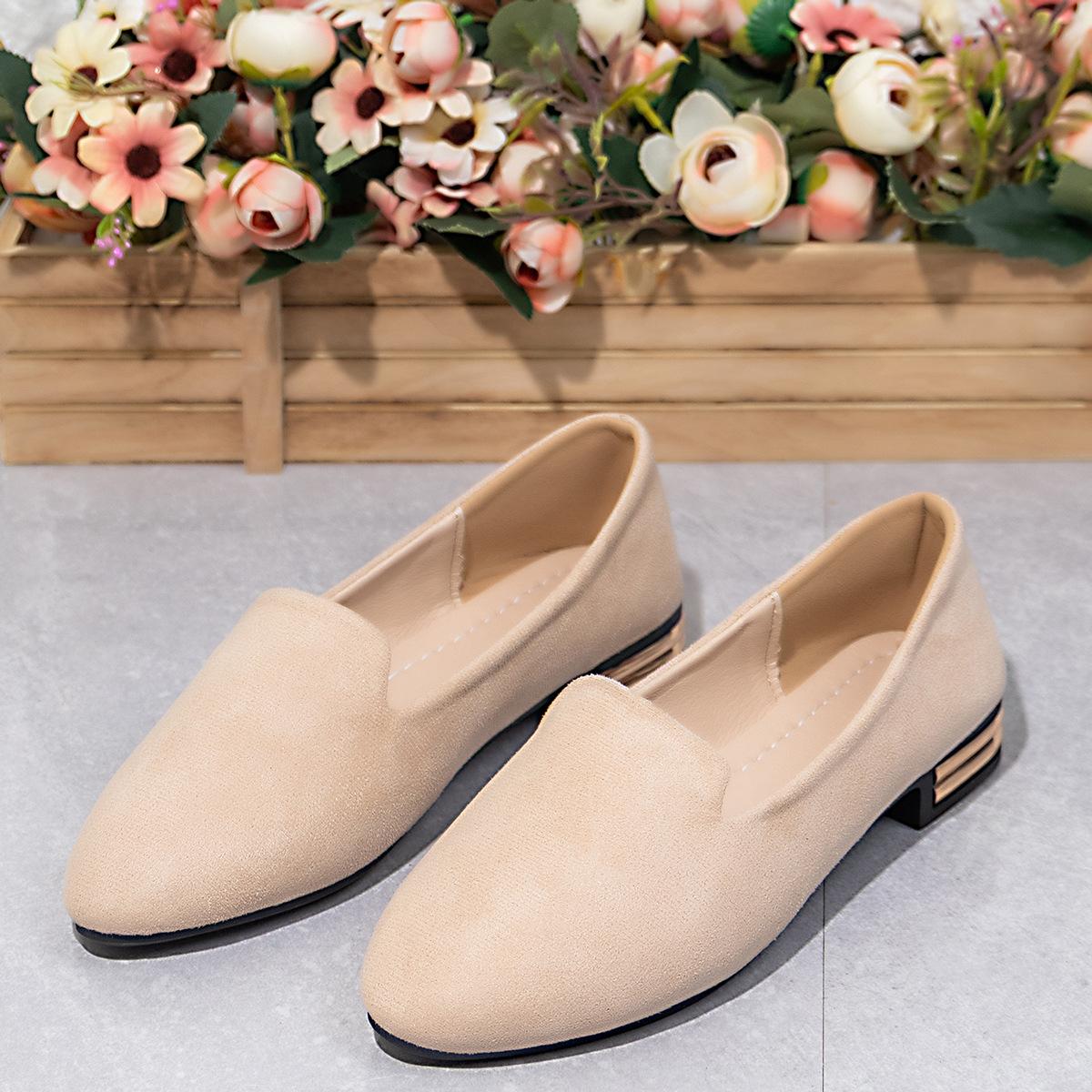 

2025 Весна и Осень Новые Однотонные На низком каблуке Замшевые Женские Туфли с открытым верхом Повседневные Туфли для мамы среднего возраста Большого размера Женские 43 хаки