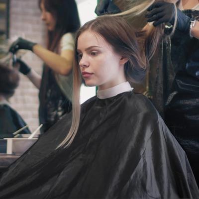 Professional Salon-Grade Black Haircut Cape with Neck Duster Brush Waterproof Anti-static Durable Men's Barber Accessories