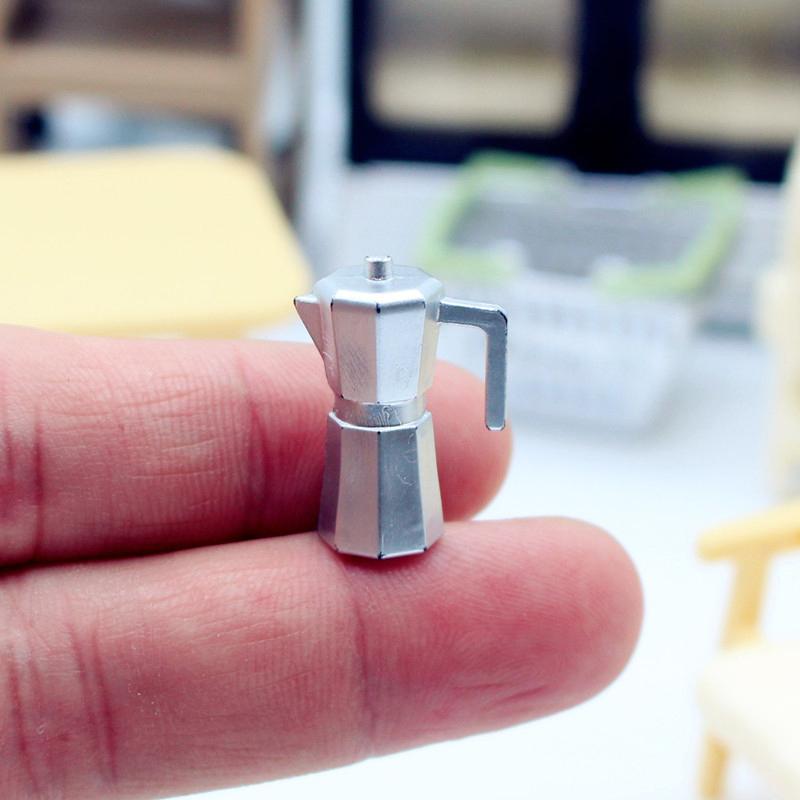 Dukkehus Rutenettrom Mini Kaffekanne Mikroscenemodell DIY Kjøkken Familieleke Dukke Jente Gave Dukkehus Møbler Tilbehør
