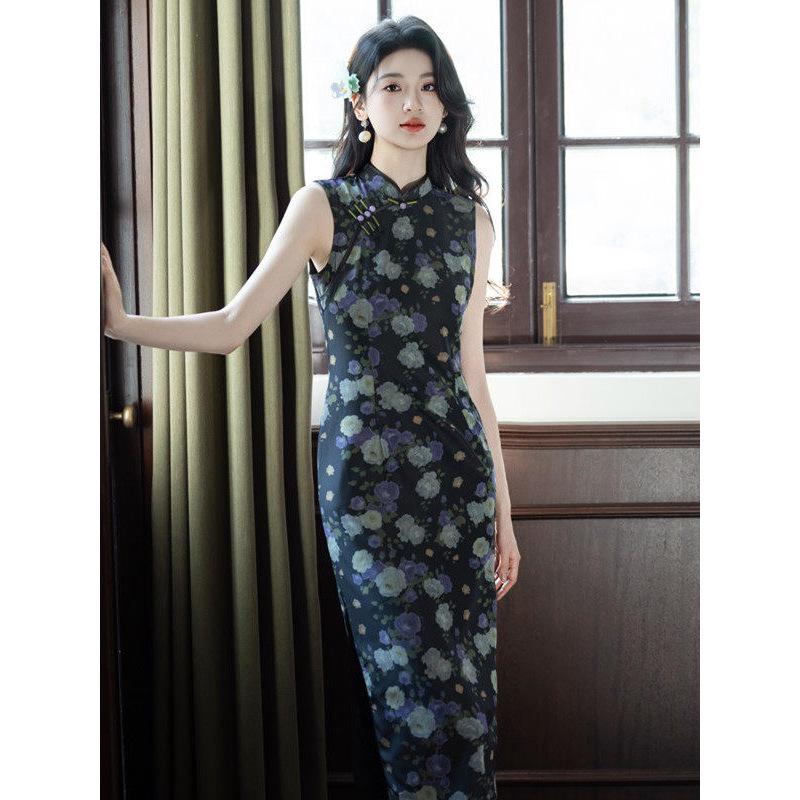 2026 Summer Slimming Floral Cheongsam Dress - Retro Chinese Style Sleeveless Design for Women