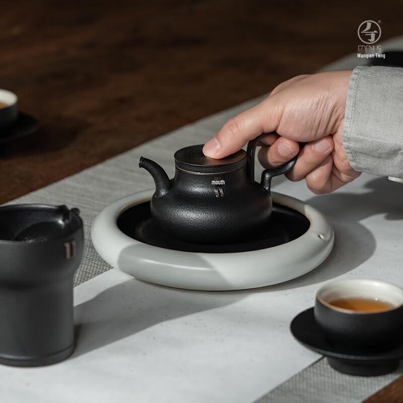 Wan Qiantang Ceramic Kung Fu Tea Set
