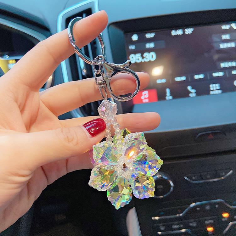 Lx984 Crystal Snowflake Car Keychain Stylish And Unique Keyring For Women Ideal Gift