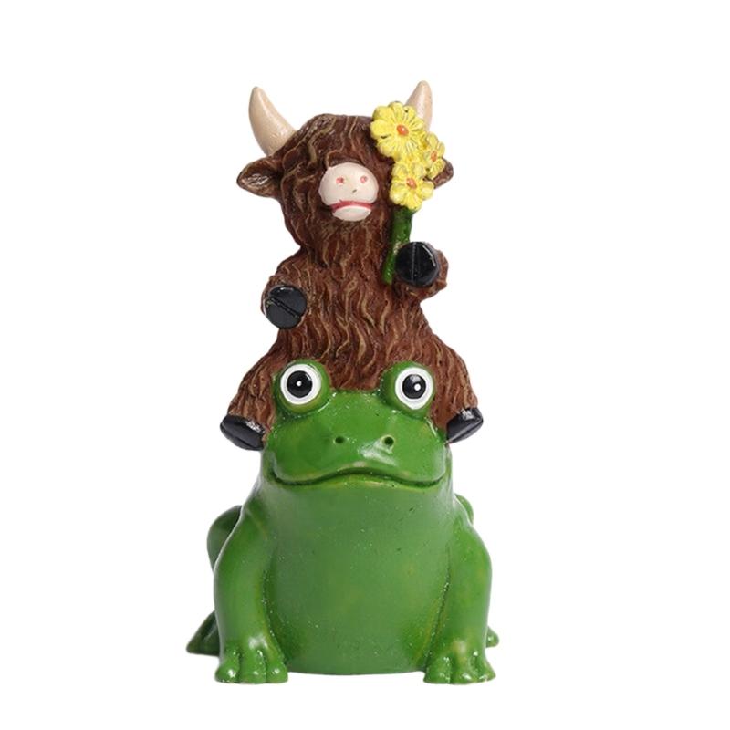 Resin Highlands Cow Sculpture Spring Desktop Ornament Resin Texture for Family with Kids and Pet Easy Cleaning