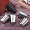 Wodka Spirituosenbecher, PU-Holster Edelstahl Mini-Weinbecher Tragbar 4 Stück 70ml Schnapsgläser Set Outdoor Picknick Trinkwerkzeug