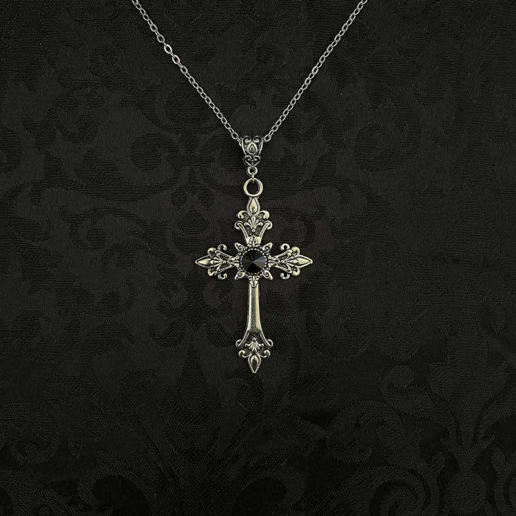 Gothic Victoria Red Crystal Cross Pendant Necklace for Men Women Personality Punk Hallowmas Party Vampire Jewelry Accessories