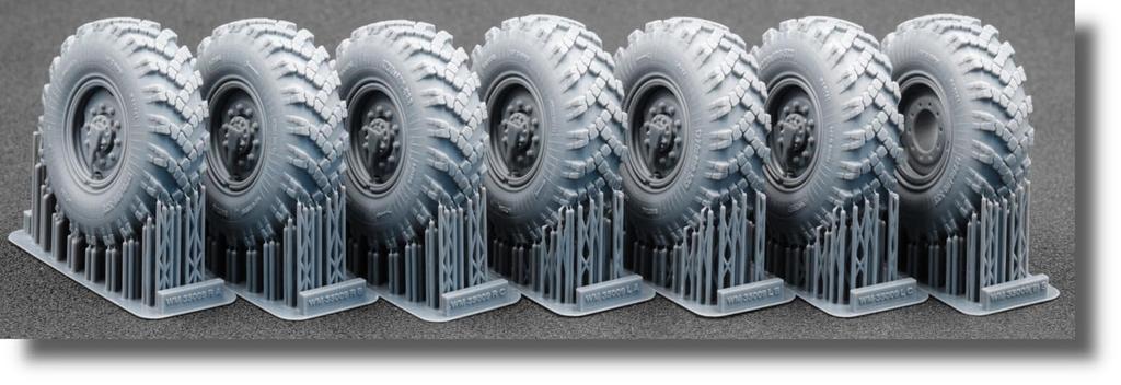 LKW-Radsatz Kunststoffmodellbauteile SCXWM35008 Scale-X 1/35 KAMAZ-4310 (7 Stück) (für ICM) (Militärfahrzeug)