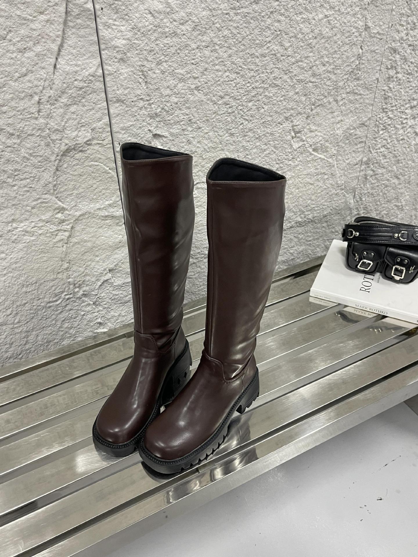 

Boots winter new locomotive hottie small boots handsome fried street tall knight boots women 39 коричневый