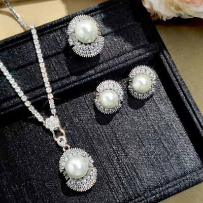 Natural Beads Full of Necklaces, Stud Earrings, Three-piece Set, Banquet Wedding Light Luxury Women's High Jewelry Set 2026.