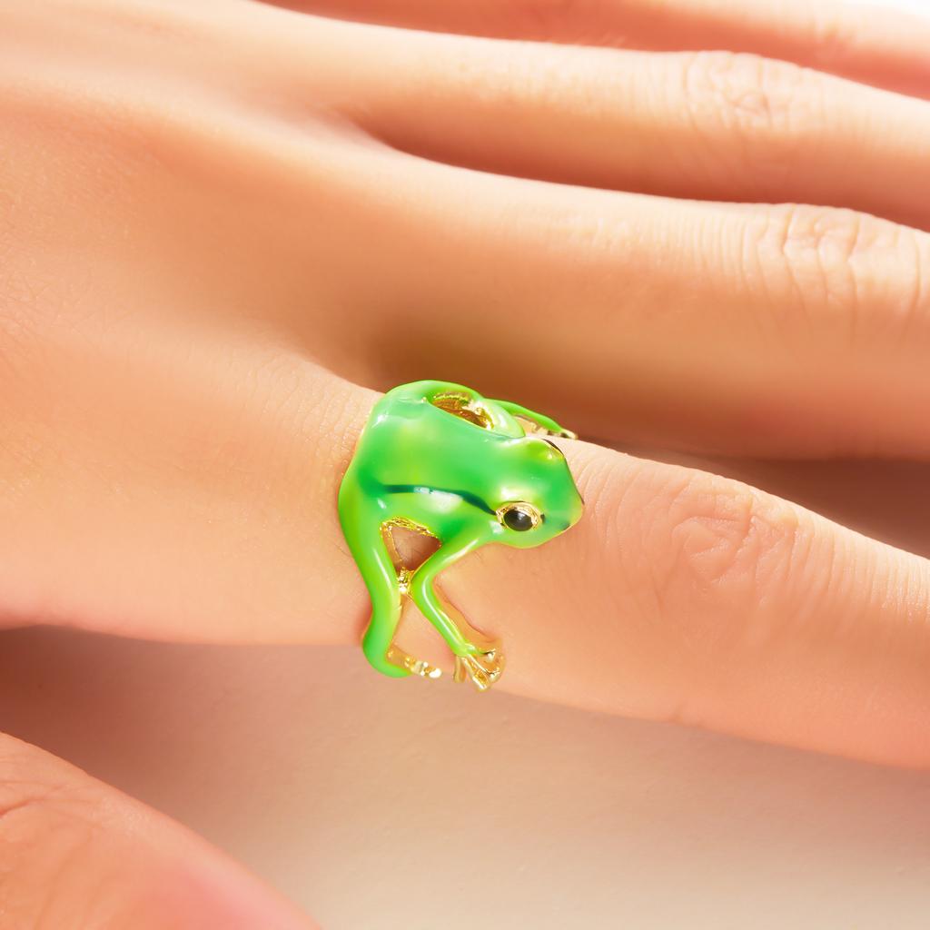 Creative Cute Animal Frog Toad Dangle Earrings For Women Funny Green Frog Ear Piercing Studs Earring Christmas Festival Jewelry