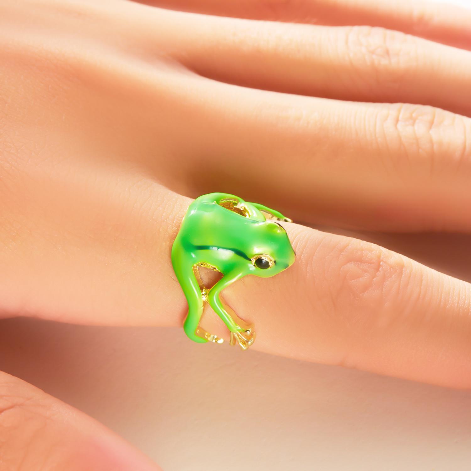 

Creative Cute Animal Frog Toad Dangle Earrings For Women Funny Green Frog Ear Piercing Studs Earring Christmas Festival Jewelry