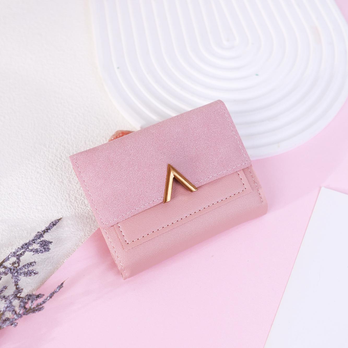 

Korean Style Women s Short Matte PU Leather Wallet - Three-Fold, Retro, Thin Card Holder, Ideal for Students. розовый
