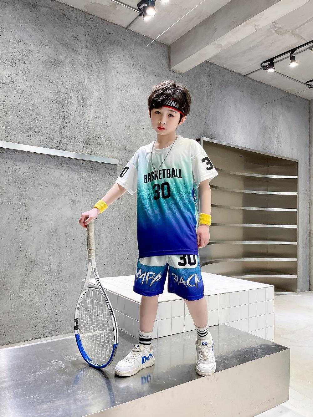 

Children S Jersey No. 30 Basketball Jersey Training Short-Sleeved Fashion Suit Student Fake Two Jerseys June 1 Program Clothing 30 (height 160-165cm) світло-зелений колір