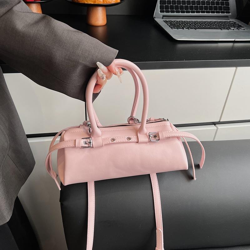 Premium hand bag women's 2025 new trendy leisure popular shoulder bag commuter messenger pillow bag