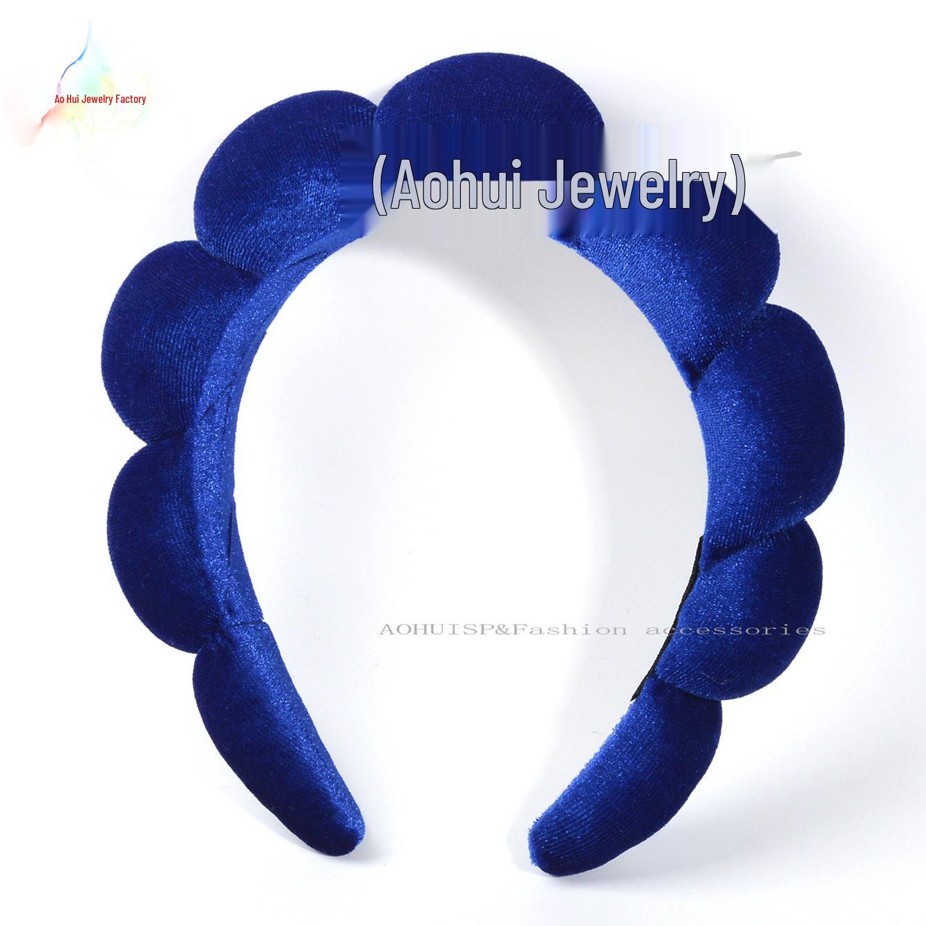 

Gold Velvet Spa Headband - Fashionable High Skull Sponge Hoop for Makeup and Skincare.