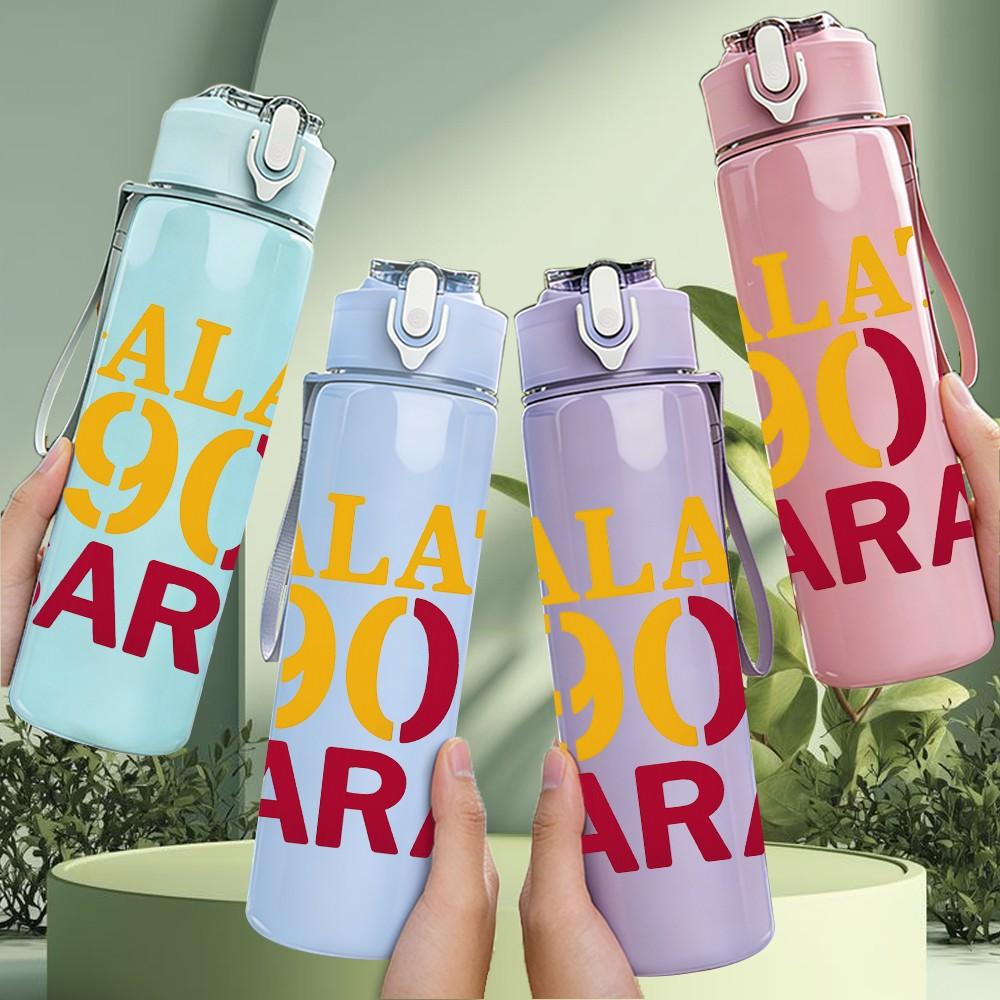1PC Galata 1905 Saray Text Pattern 750ml Color Plastic Sports Water Bottle Leakproof Flip Straw Lid Suitable for Sports Office Home Use