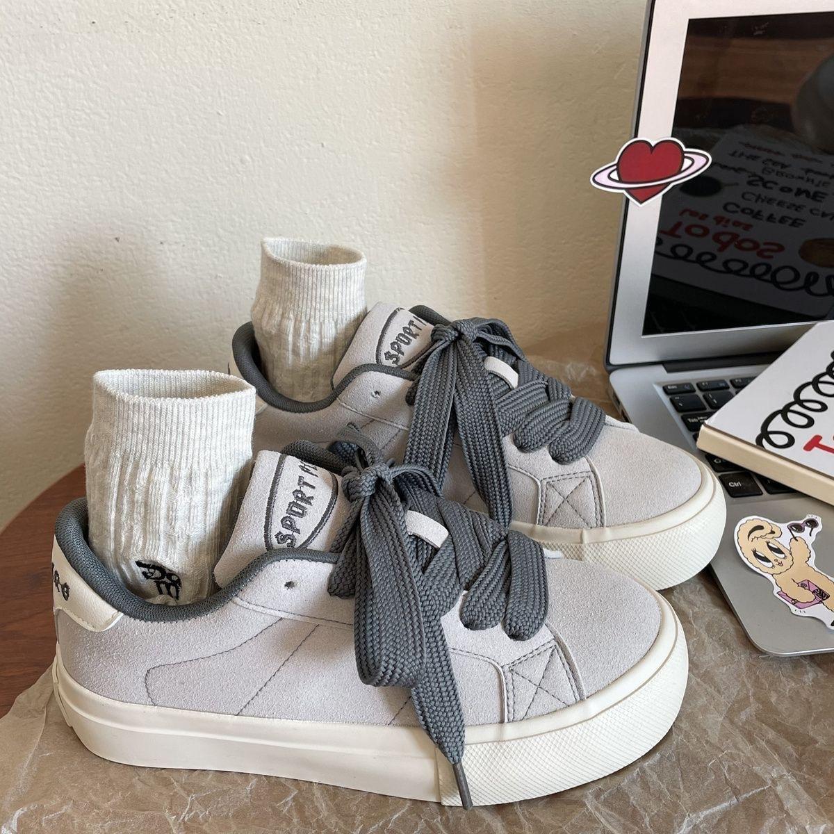 

Стиль кампуса супер-пупер японский ретро бордовый стиль уличная осенняя обувь женская универсальная низкая повседневная обувь 40 серый