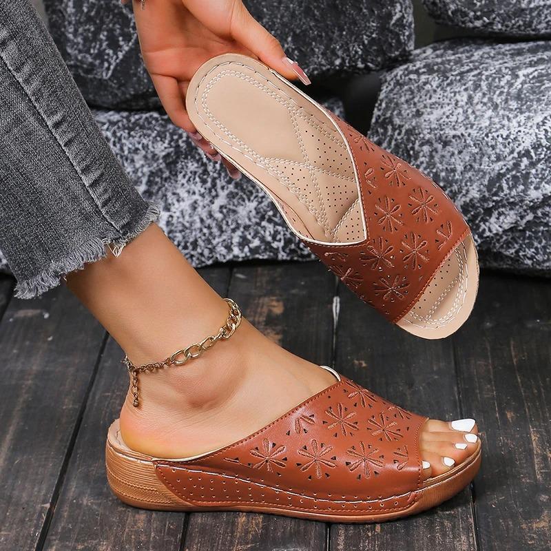 Fashion Summer Med Heels Slippers Women 2024 Open Toe Platform Beach Shoes Woman Outdoor Non-Slip Wedges Sandals Light Casual Flip Flops