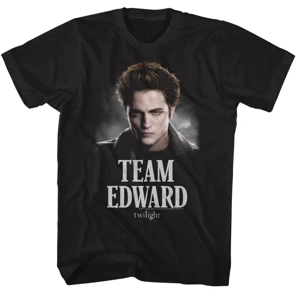 

2026 Twilight T-Shirt Edward & Bella Vampire RoUnisexce Movie Graphic Short Sleeve Oversized Streetwear Loose Fit Fantasy Fan Tee 4XL