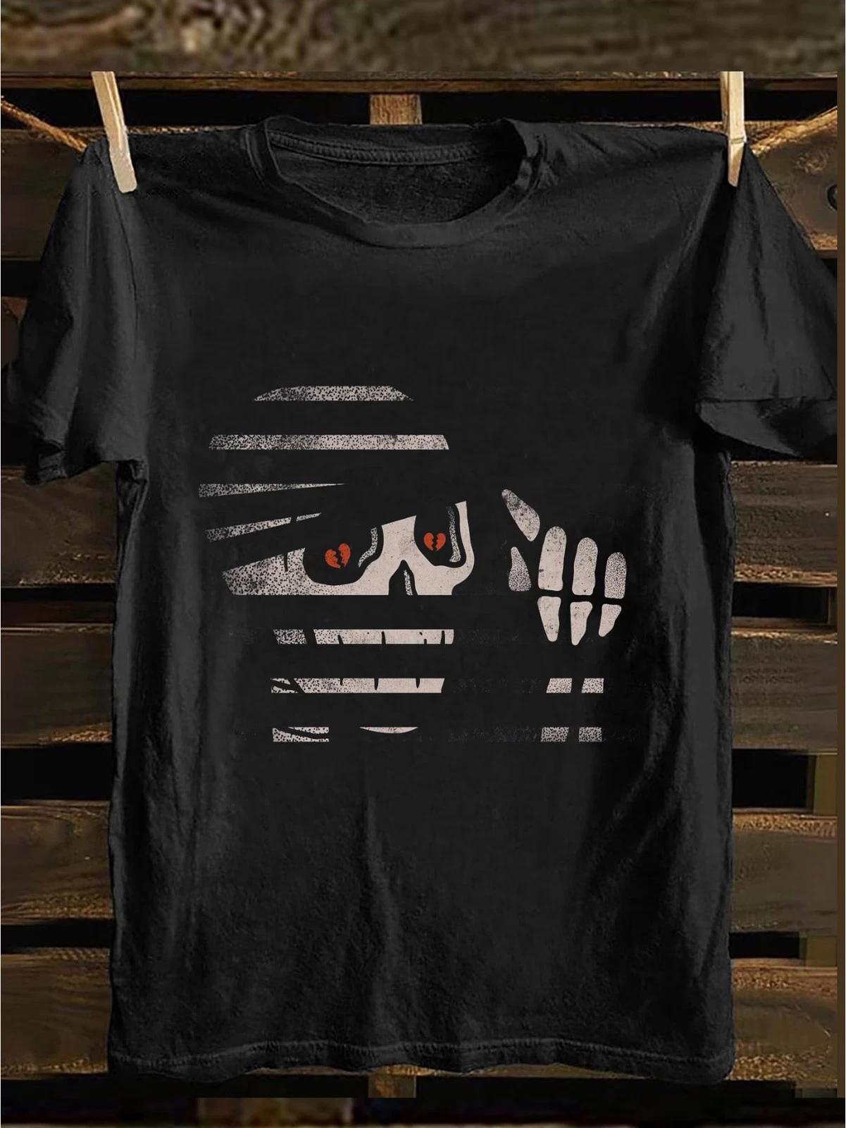 Men S T-Shirt Featuring a Retro Punk Rock Skull Graphic, Perfect for Halloween. S