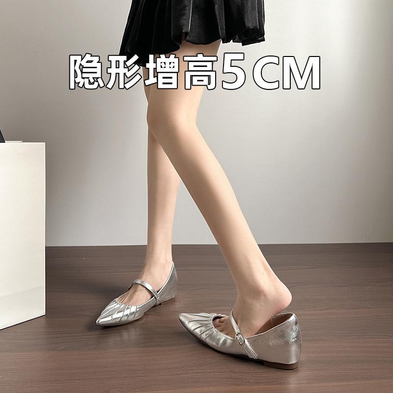 Damen-Schuhe mit innerer Erhöhung, Frühling und Herbst 2025 neu, Retro-Einspangen-Mary-Jane-Schuhe mit Falten, spitz zulaufend, flacher Ausschnitt, Einzelne Schuhe
