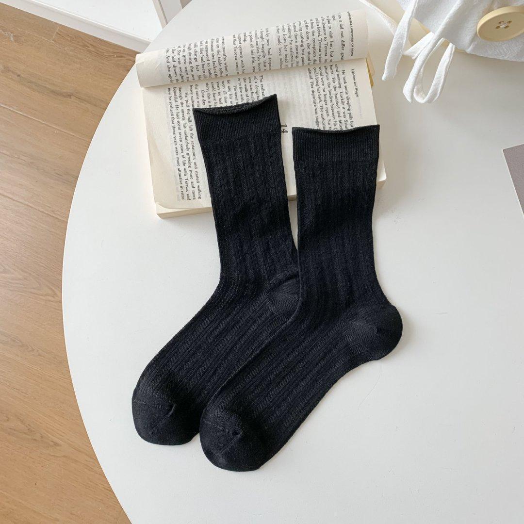Spring and Summer Socks Women s Modal Mesh Stacking Socks Thin Women s Socks Breathable Candy Macaron Medium Tube Socks чёрный