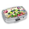 Portapillole Portatile con 2 Scomparti, Mini Custodia Organizer in Metallo per Medicine, Carino Contenitore Stampato per Pillole, Vitamine, Gioielli, Viaggio, Uso Quotidiano