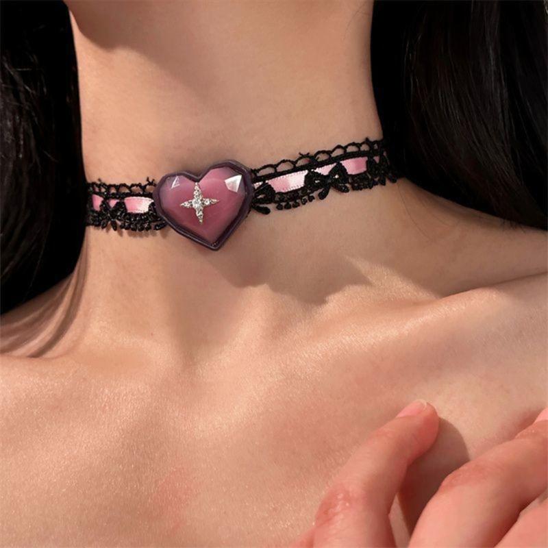 Qianxi Genre  Inspired Adjustable Necklace Featuring Lace Trim And Heart Shaped Pendant