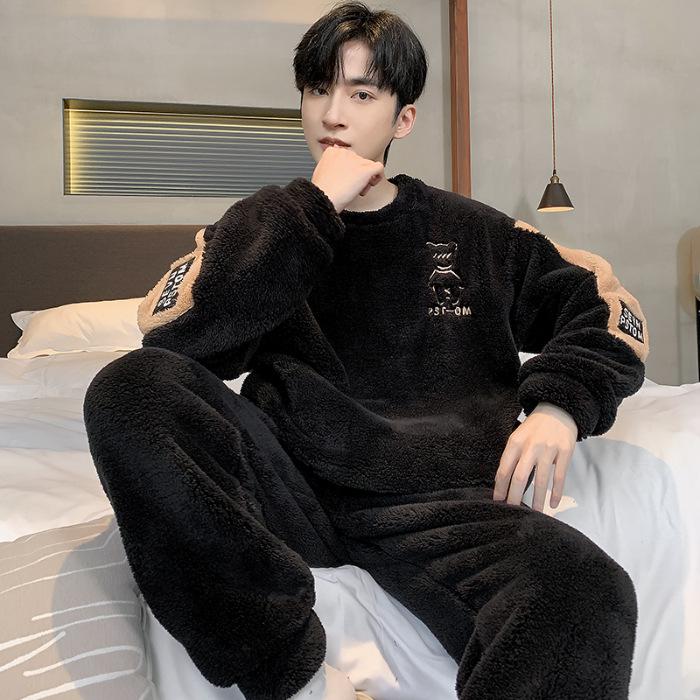 

Мужской плюшевый пижамный комплект с героями мультфильмов — круглый вырез, длинный рукав, теплые брюки, идеально подходит для осени и зимы. XL