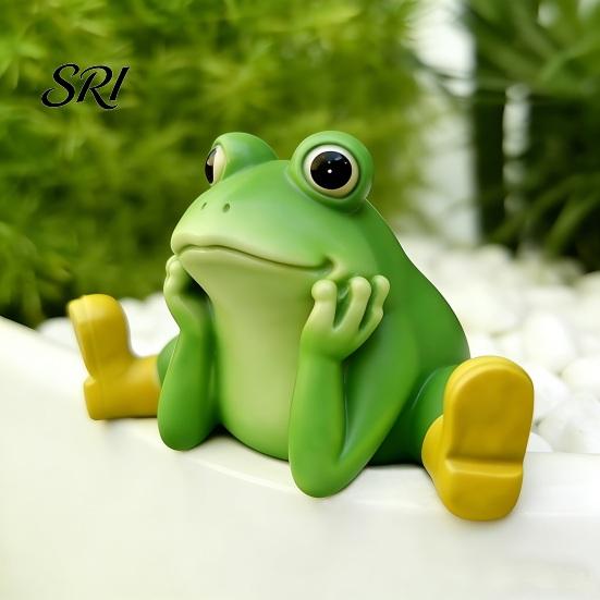 Decorative Frog Statue for Patio Sitting Resin Stretching His Legs Ornament Garden Pool Decor Figurine Outdoor Indoor Plant Pot Desk Shelf Decoration