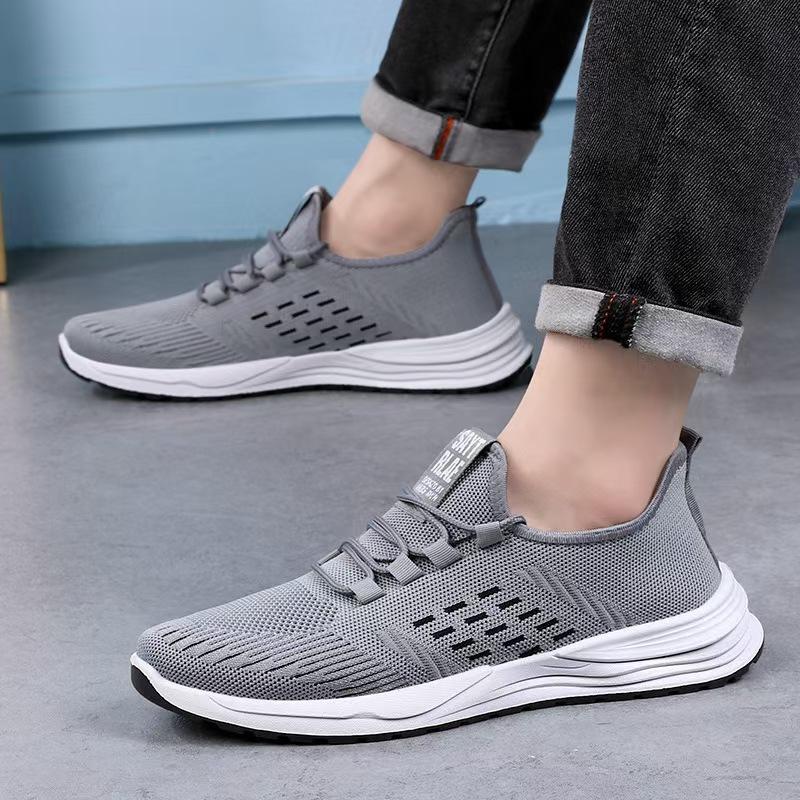 Four Seasons New Teen Trend Sports Shoes Men's Casual Running Cloth Shoes Men's Trend Flying Weaving Shoes