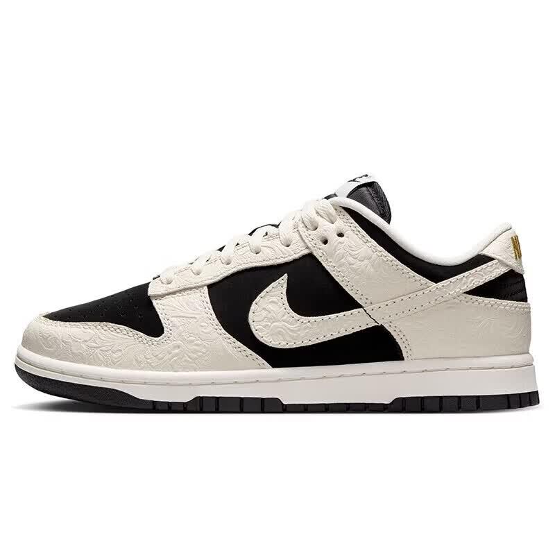 Nike Dunk Low Casual Sneakers