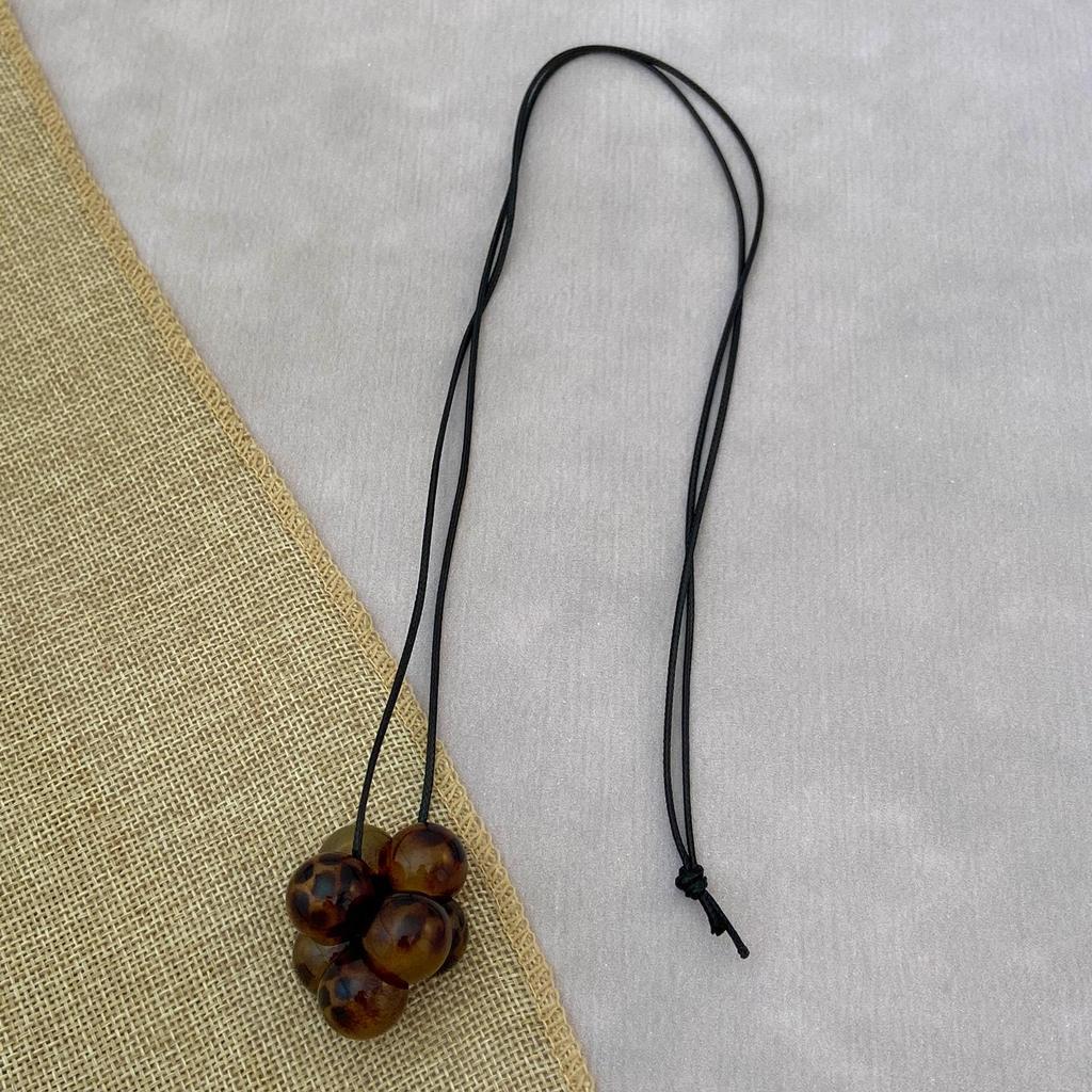 Korean Blogger 2025 Bestseller: Adjustable Black Rope Pendant Necklace - Casual Versatile Fashion Accessory.