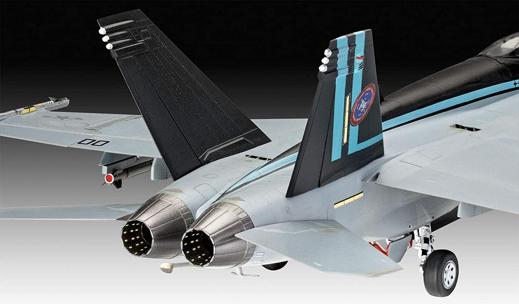 F/A-18E Süper Hornet Top Gun Maverick 1:48 Ölçekli Seviye 5 Revell