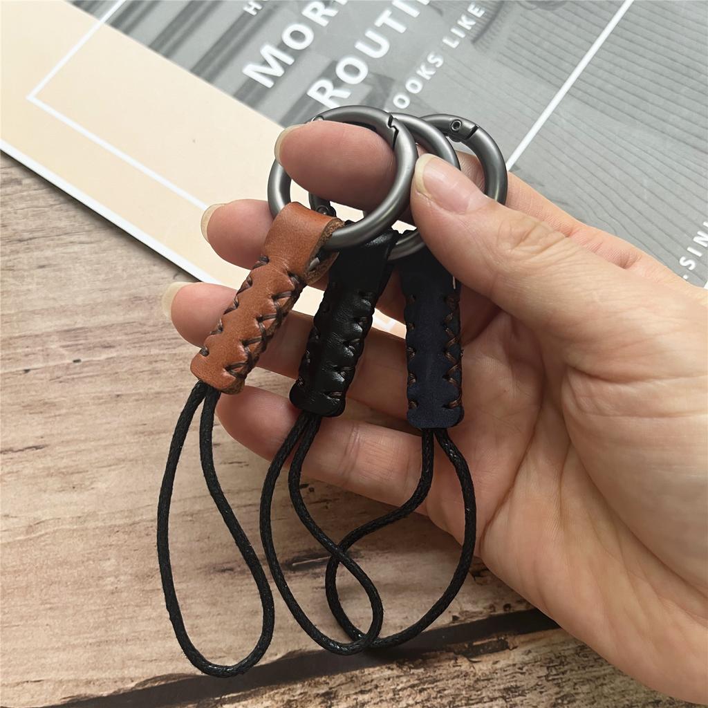 Keychain on the Phone Cowhide Key Chain Simple Accessories Leather Keychain Lanyard Couple Keychains for Car Retro Lanyards