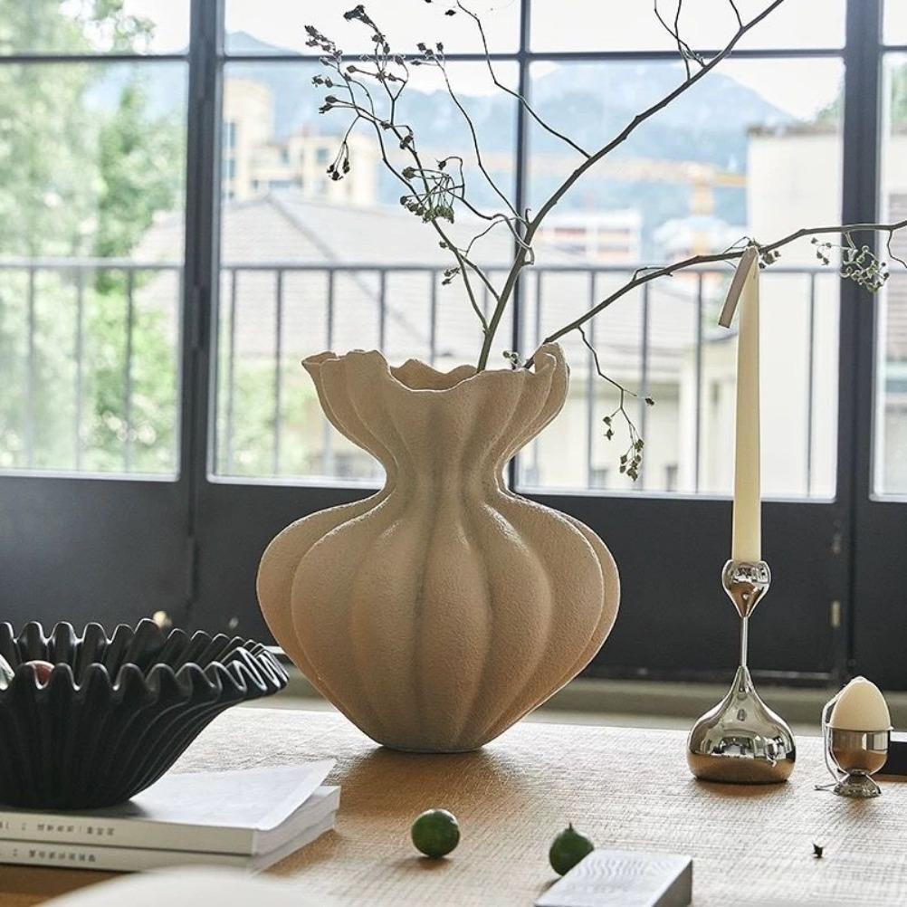 French Ceramic Vase White High-end Decoration Dining Table Living Room Retro Art Vase Room Decoration Accessories