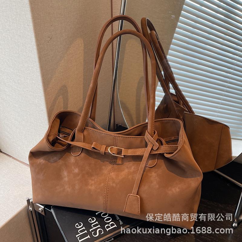 Retro bag large capacity women's 2025 new high-end atmospheric shoulder bag autumn and winter commuting versatile tote big bag