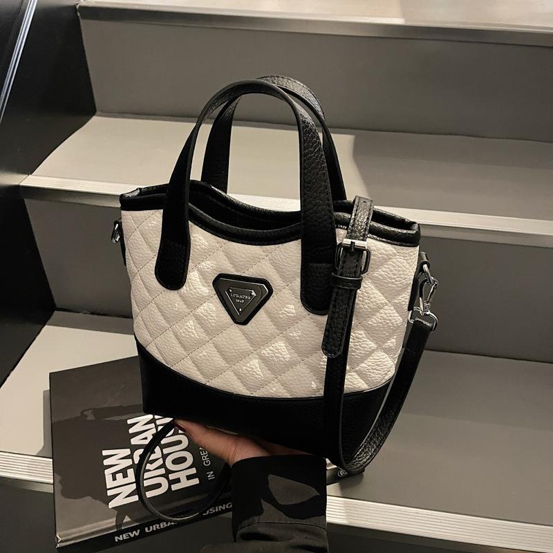 Small Bag Women's New Versatile Messenger Bag Fashion Casual Handbag