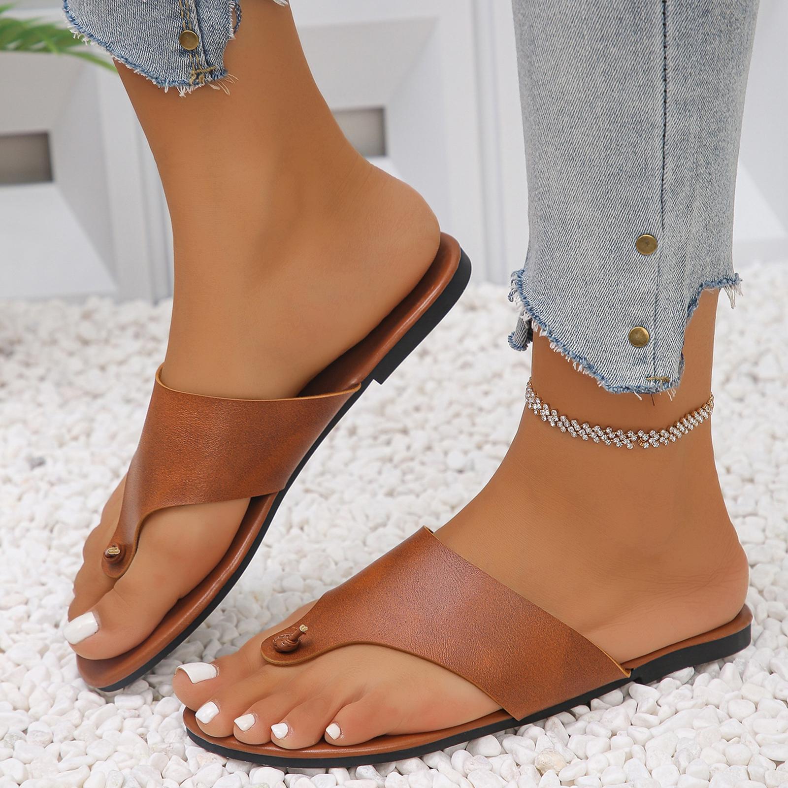 

Summer women s flat bottomed comfortable toe flip flops 41 коричневий
